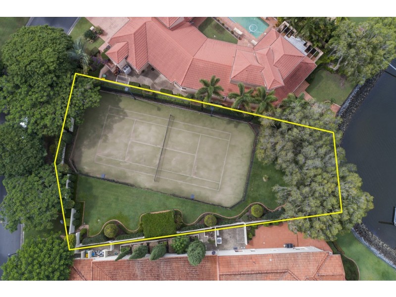 1064 Killymoon Drive, Hope Island QLD 4212
