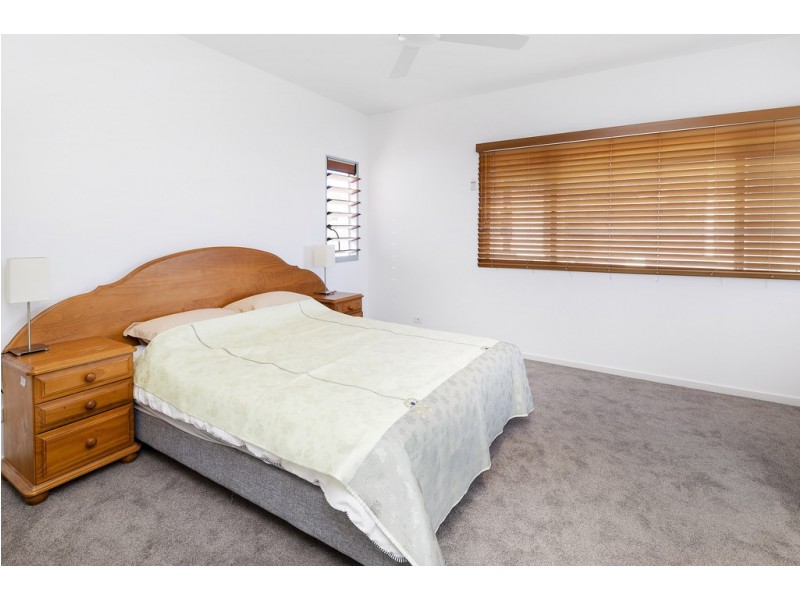 6071 Lugano Drive, Hope Island QLD 4212