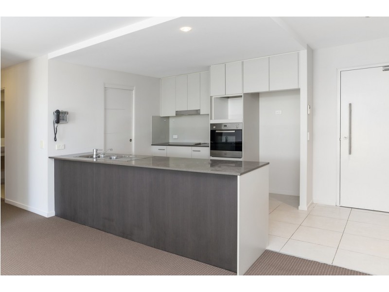 3305/2 Activa Way, Hope Island QLD 4212