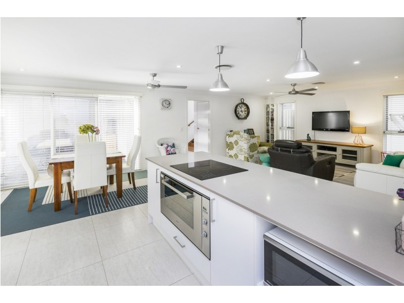 2 Limmen Street, Pimpama QLD 4209