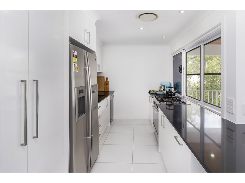 2 Limmen Street, Pimpama QLD 4209