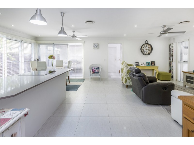 2 Limmen Street, Pimpama QLD 4209