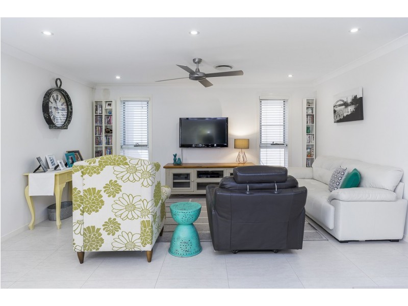 2 Limmen Street, Pimpama QLD 4209