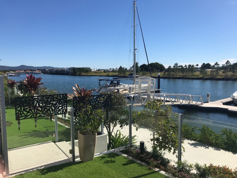 19/156 Marina Quays Boulevard, Hope Island QLD 4212