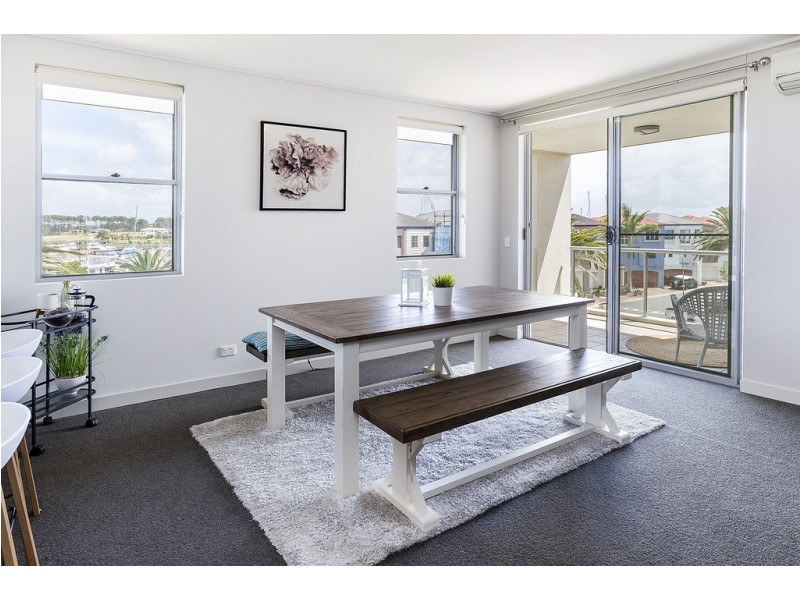 931/66 Sickle Avenue, Hope Island QLD 4212