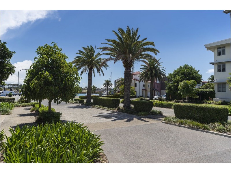 931/66 Sickle Avenue, Hope Island QLD 4212