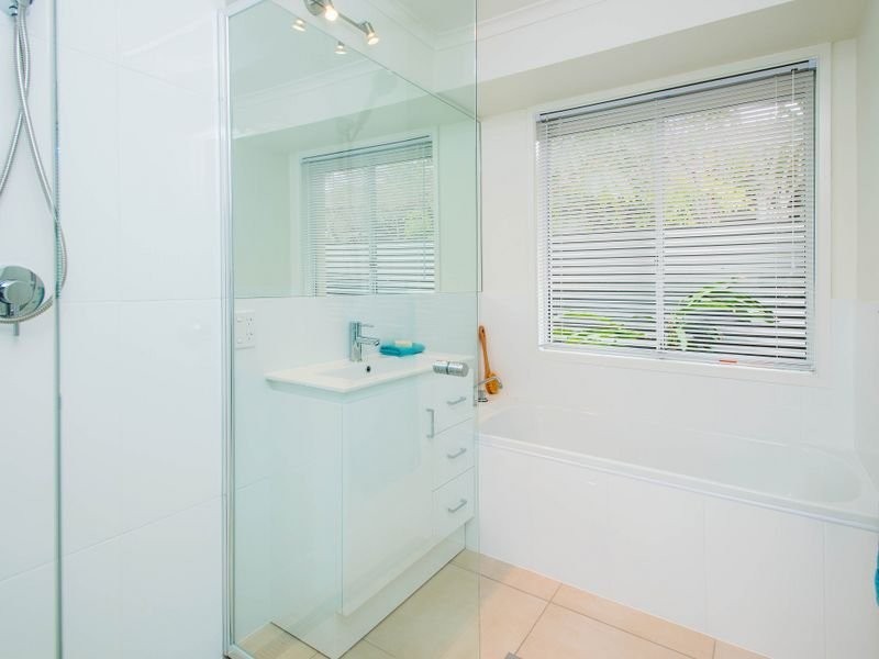 2/38 Howard Street, Runaway Bay QLD 4216