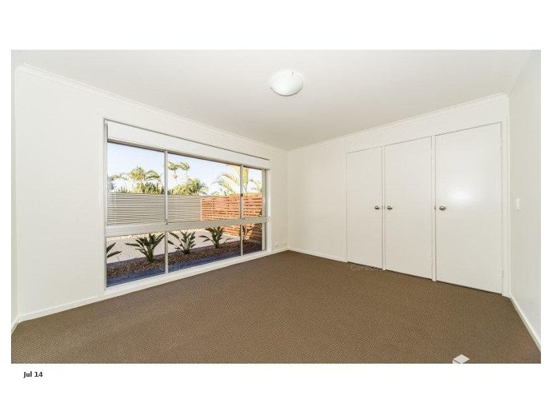 2/38 Howard Street, Runaway Bay QLD 4216