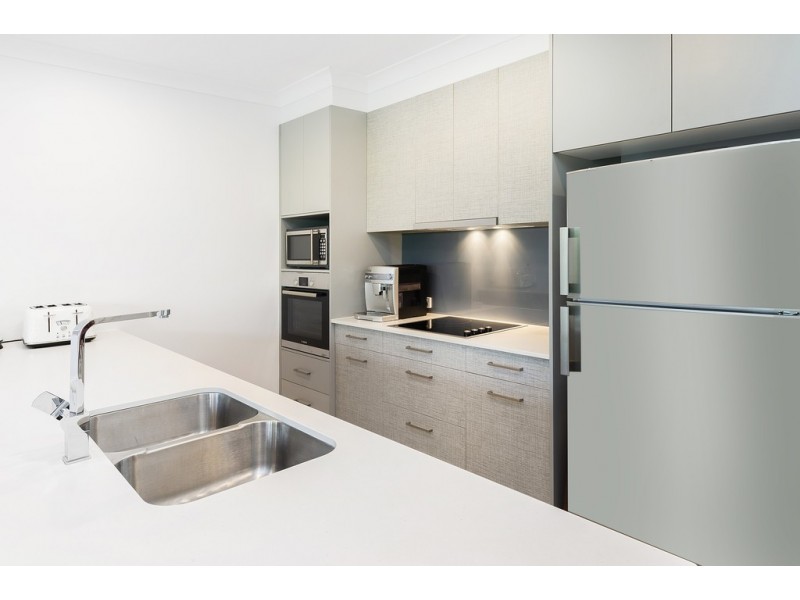 7/156 Marina Quays Boulevard, Hope Island QLD 4212