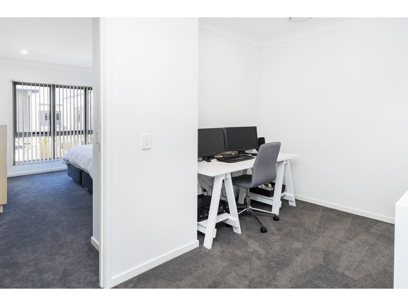 7/156 Marina Quays Boulevard, Hope Island QLD 4212