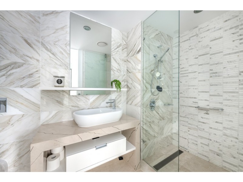 3602/4 Marina Promenade, Paradise Point QLD 4216