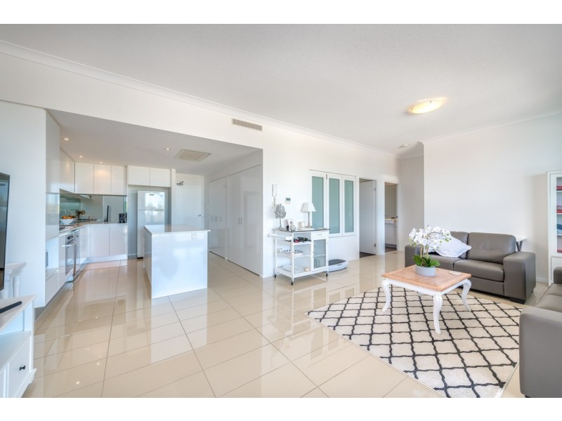 303/15 Compass Drive, Biggera Waters QLD 4216