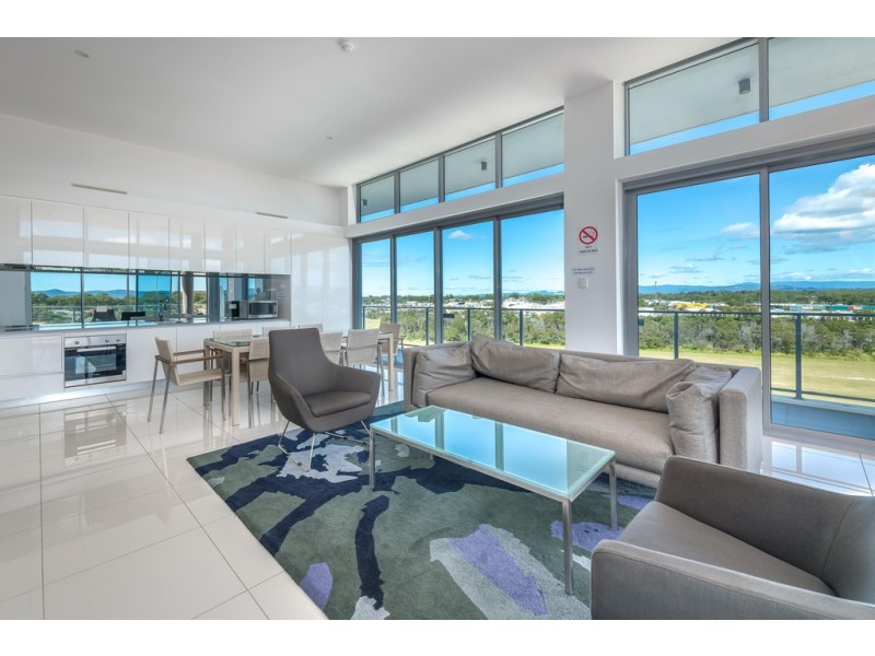 303/15 Compass Drive, Biggera Waters QLD 4216