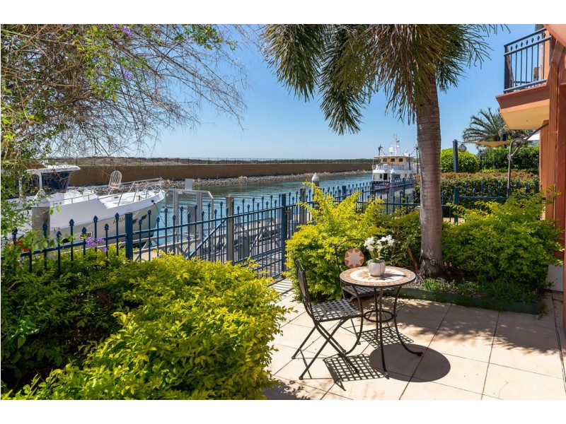 94/56-58 John Lund Drive, Hope Island QLD 4212