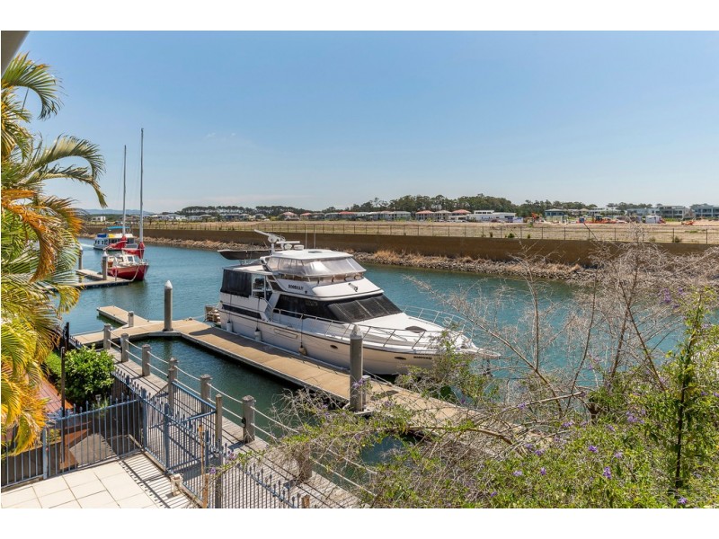 94/56-58 John Lund Drive, Hope Island QLD 4212