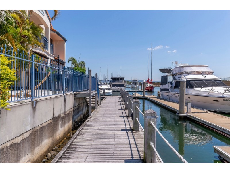94/56-58 John Lund Drive, Hope Island QLD 4212