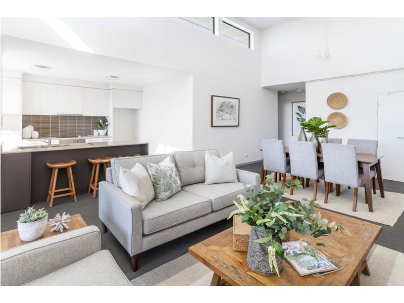 936/64 Sickle Avenue, Hope Island QLD 4212