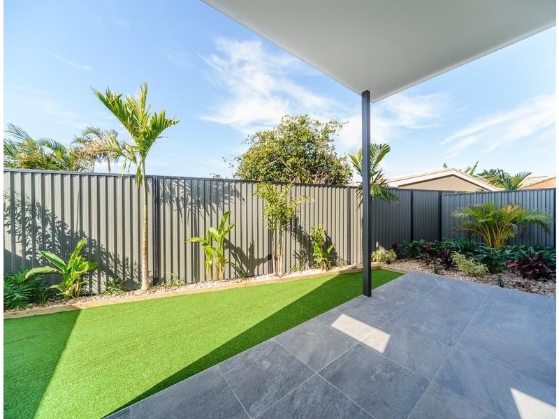 1/117 Bayview Street, Runaway Bay QLD 4216