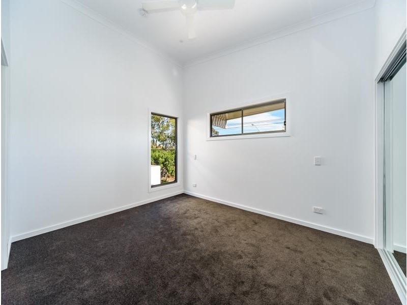 1/117 Bayview Street, Runaway Bay QLD 4216