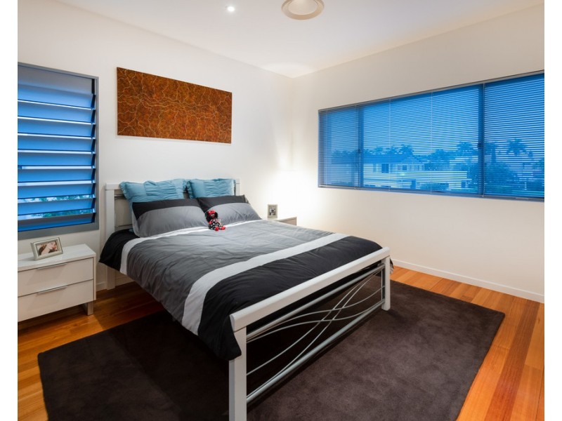 6072 Lugano Drive, Hope Island QLD 4212