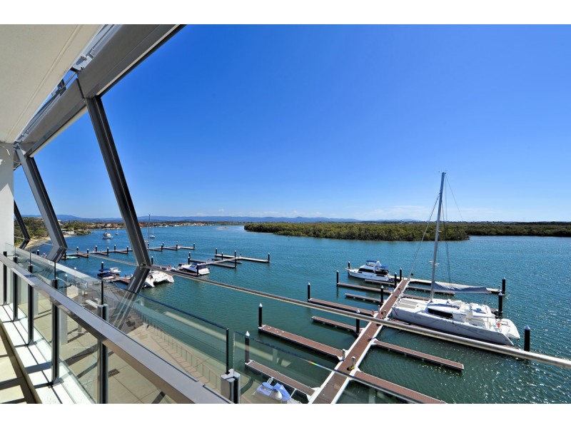 3204/4 Marina Promenade, Paradise Point QLD 4216