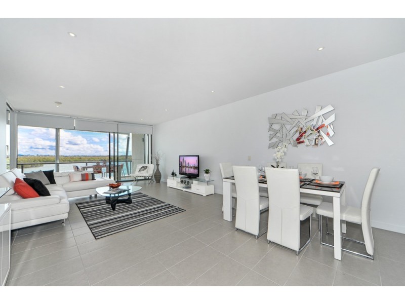 3204/4 Marina Promenade, Paradise Point QLD 4216