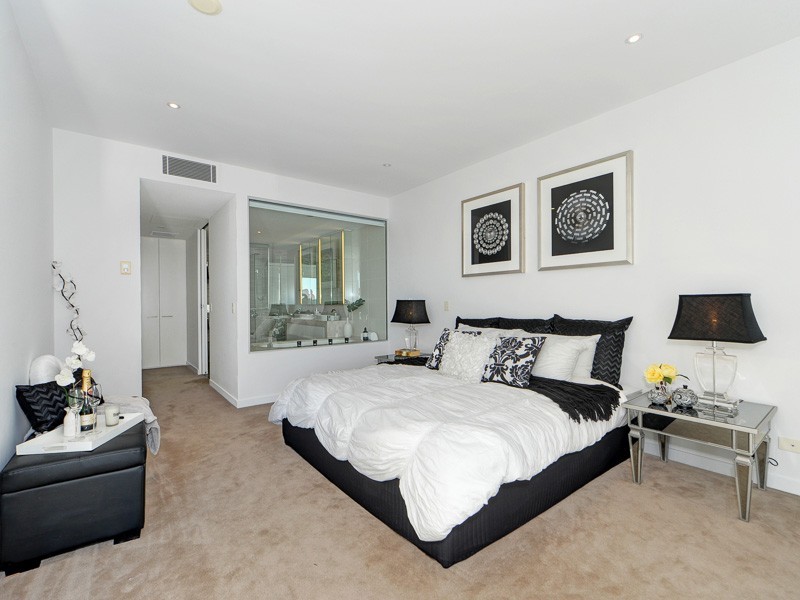 3204/4 Marina Promenade, Paradise Point QLD 4216