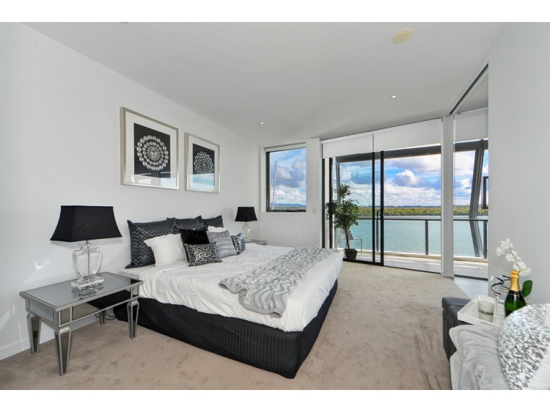 3204/4 Marina Promenade, Paradise Point QLD 4216