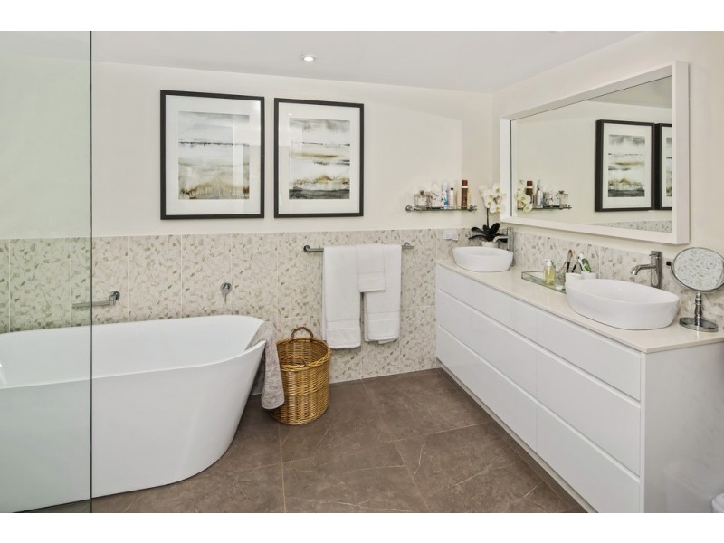 3266 The Palladian, Hope Island QLD 4212