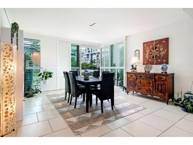 29201/2 Ephraim Island Parade, Paradise Point QLD 4216