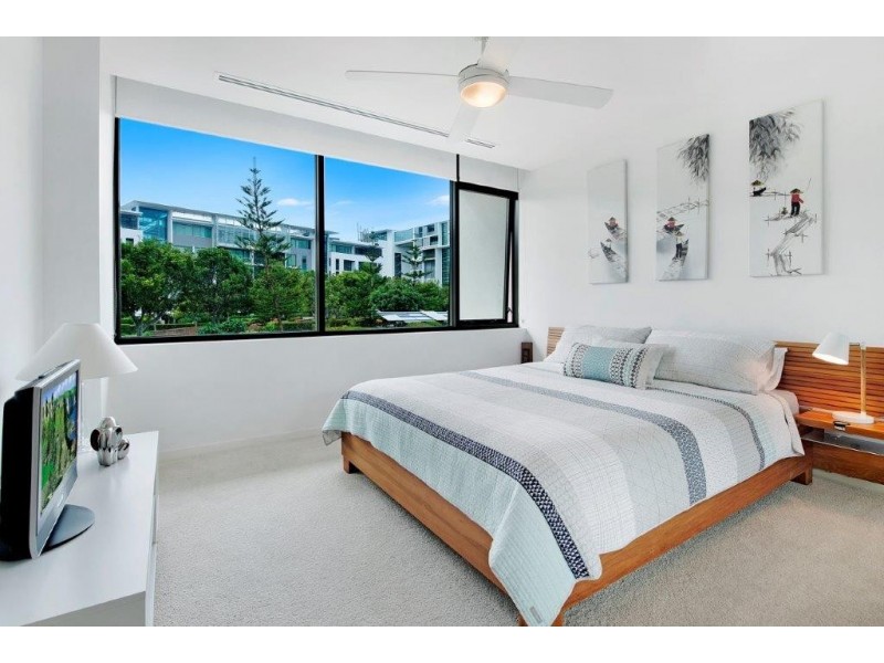 29201/2 Ephraim Island Parade, Paradise Point QLD 4216