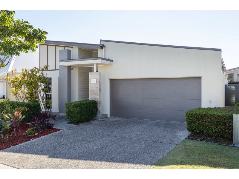 106/1 Halcyon Way, Hope Island QLD 4212