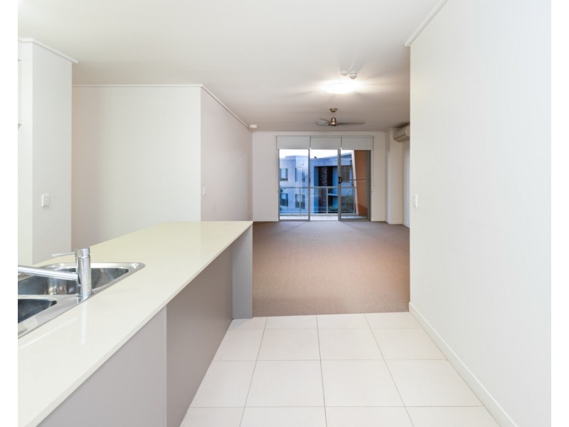 635/64 Sickle Avenue, Hope Island QLD 4212