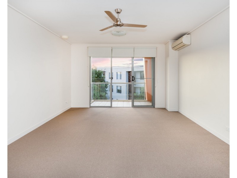 635/64 Sickle Avenue, Hope Island QLD 4212