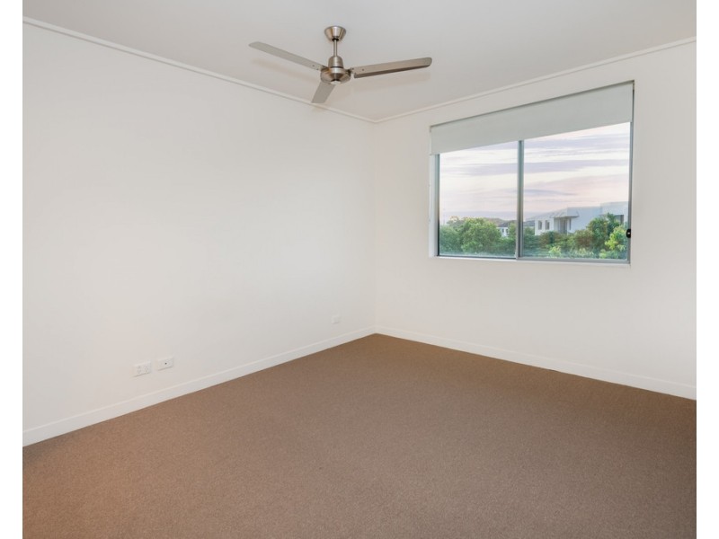 635/64 Sickle Avenue, Hope Island QLD 4212