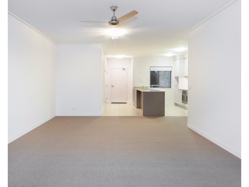 635/64 Sickle Avenue, Hope Island QLD 4212