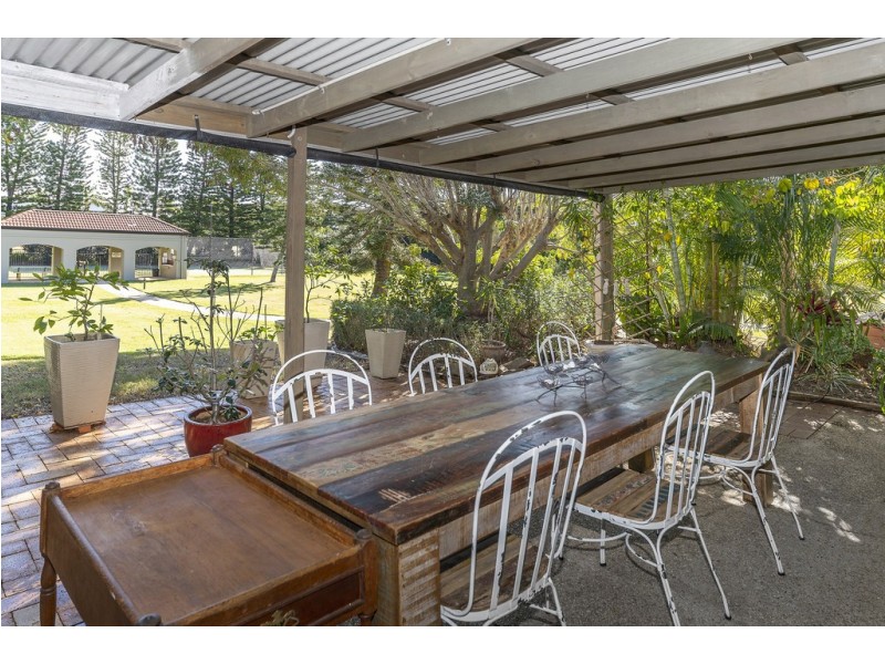 19 Santa Barbara Road, Hope Island QLD 4212