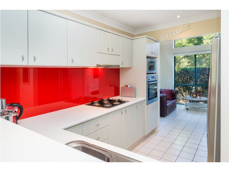 19 Santa Barbara Road, Hope Island QLD 4212