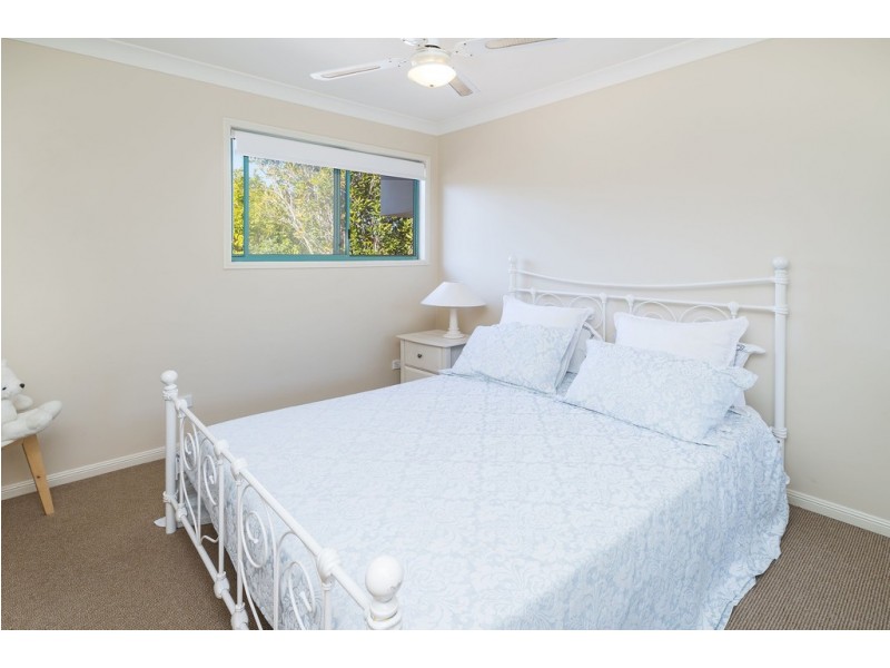 19 Santa Barbara Road, Hope Island QLD 4212