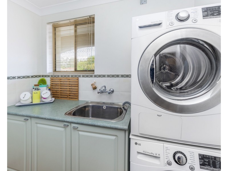 8334 Magnolia Drive East, Hope Island QLD 4212