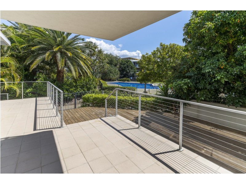 112/66 Sickle Avenue, Hope Island QLD 4212