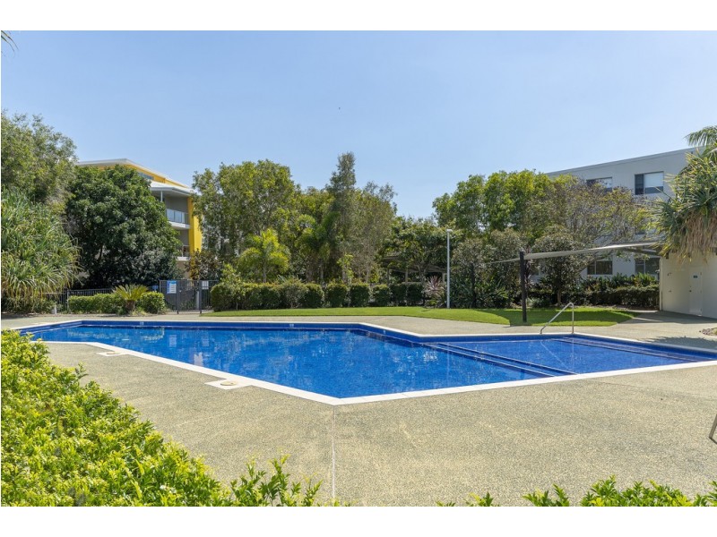 112/66 Sickle Avenue, Hope Island QLD 4212