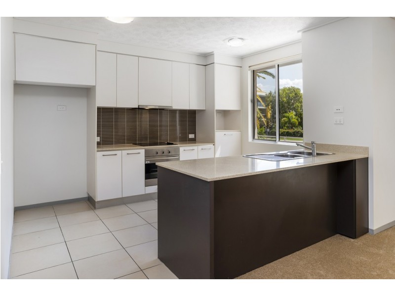 112/66 Sickle Avenue, Hope Island QLD 4212