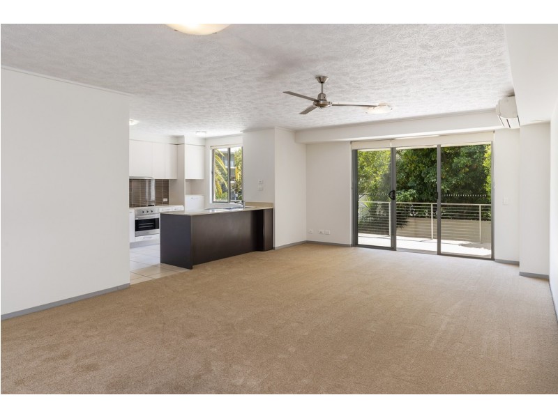 112/66 Sickle Avenue, Hope Island QLD 4212