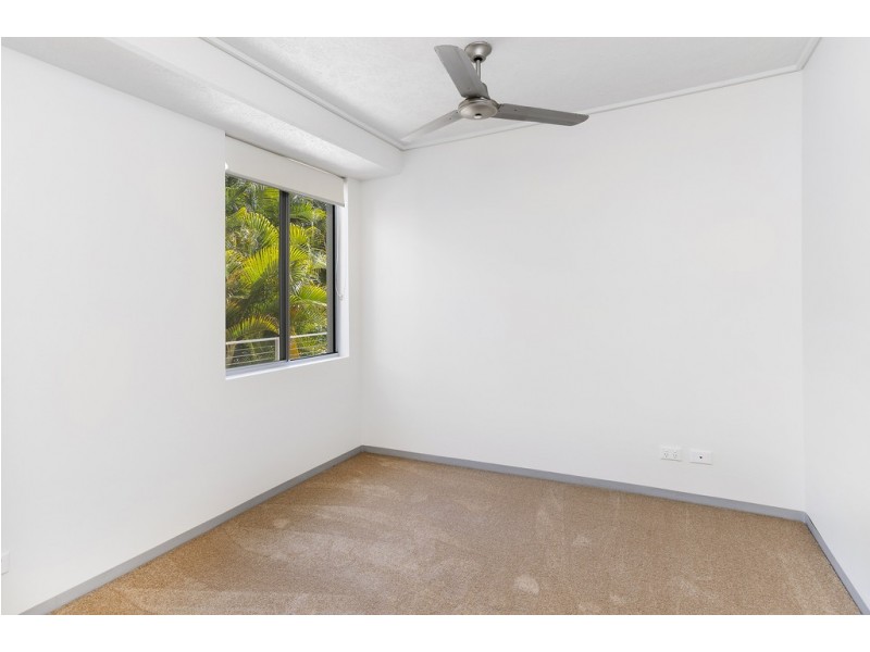 112/66 Sickle Avenue, Hope Island QLD 4212