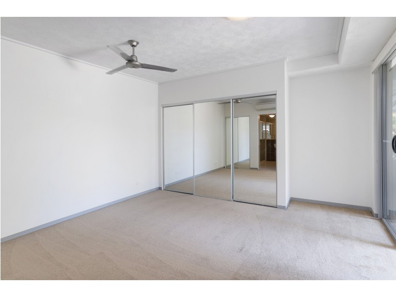 112/66 Sickle Avenue, Hope Island QLD 4212