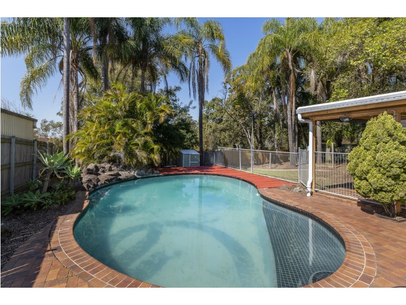 20 Renfrew Street, Hillcrest QLD 4118