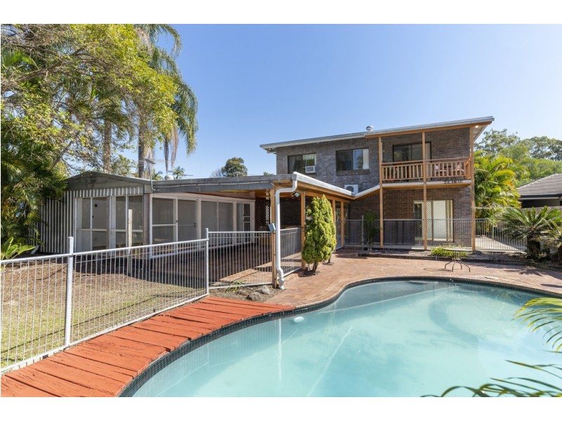 20 Renfrew Street, Hillcrest QLD 4118