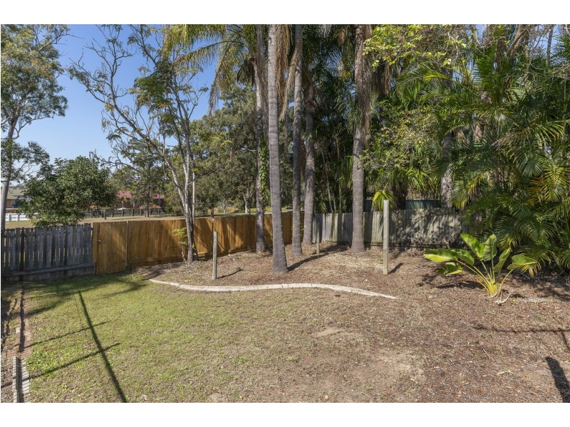 20 Renfrew Street, Hillcrest QLD 4118