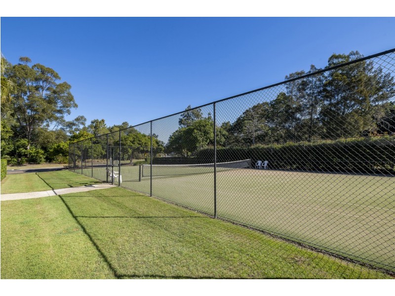 8438 Magnolia Drive East, Hope Island QLD 4212